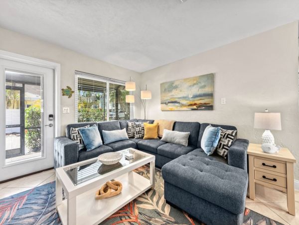Siesta Key Walk to Beach Vacation Rental Home 3 Bedrooms