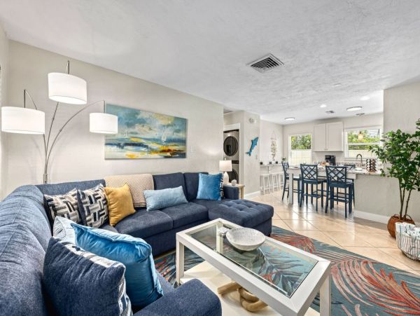 Siesta Key Walk to Beach Vacation Rental Home 3 Bedrooms