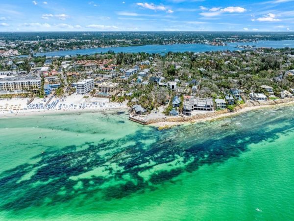 Siesta Key Walk to Beach Vacation Rental Home 3 Bedrooms