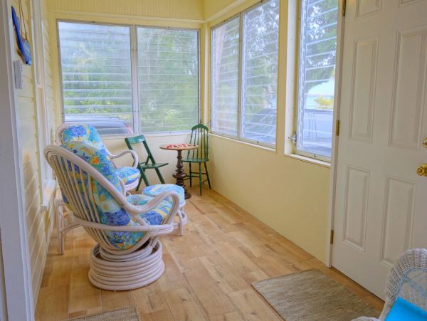 Renovated Anna Maria Historical Cottage- New Private Pool
