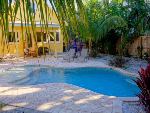 Renovated Anna Maria Historical Cottage- New Private Pool