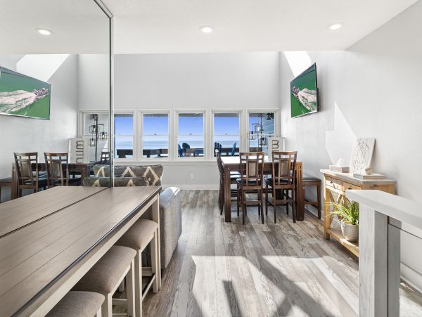 Miramar Luxury Beach Front 4 Bedroom Vacation Rental