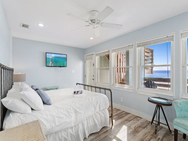Miramar Luxury Beach Front 4 Bedroom Vacation Rental