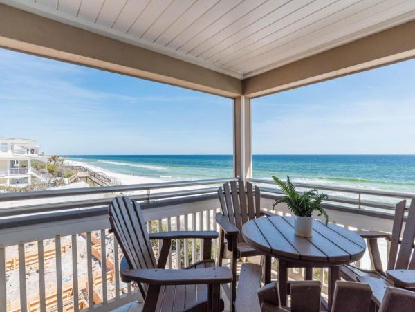 Spacious 5 Bedroom Home in Seacrest Beach Sleeps 21