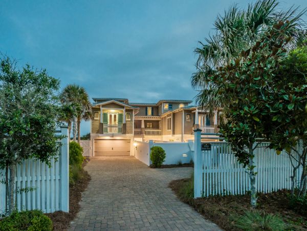 Spacious 5 Bedroom Home in Seacrest Beach Sleeps 21