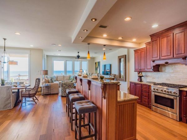 Spacious 5 Bedroom Home in Seacrest Beach Sleeps 21
