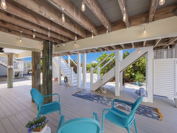 This Amazing Beach Rental Enjoys Magnificent Beach Views