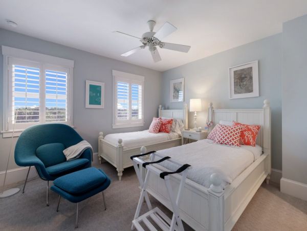 This Amazing Beach Rental Enjoys Magnificent Beach Views