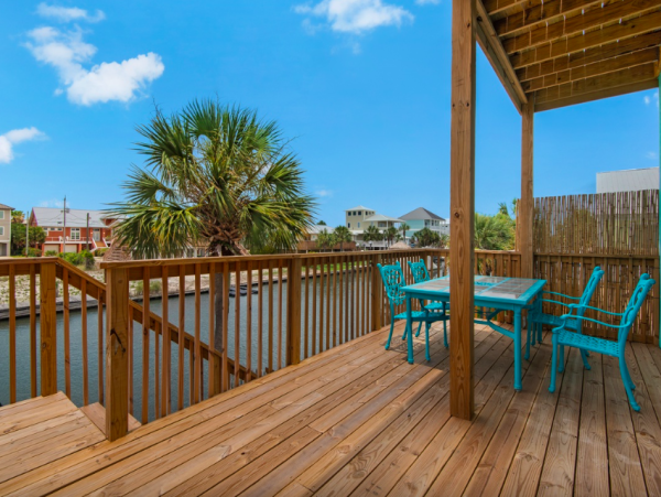Waterfront Retreat - 3 Bedroom Townhome with Private Dock in Navarre Beach