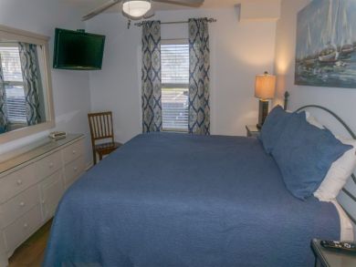 One Bedroom Miramar Beach Vacation Condo Sleeps 6