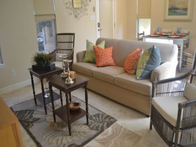 Open Living & Dining Area