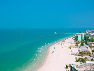 Fort Myers 2 Bedroom Condo Across from Beach