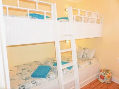 Bunk bedroom