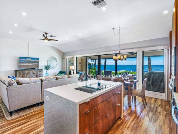 Beautiful Beach Rentals Maui -Full Ocean views