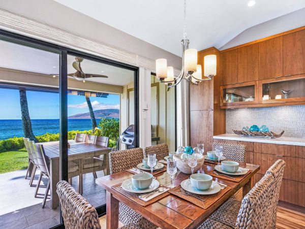 Beautiful Beach Rentals Maui -Full Ocean views