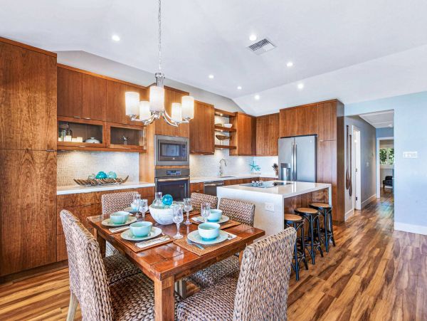 Beautiful Beach Rentals Maui -Full Ocean views