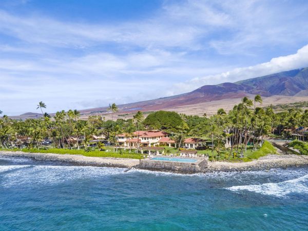 Beautiful Beach Rentals Maui -Full Ocean views
