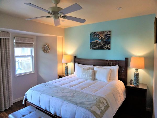 Lahaina Vacation Condo on Beach- Two Bedrooms Three Bathroom