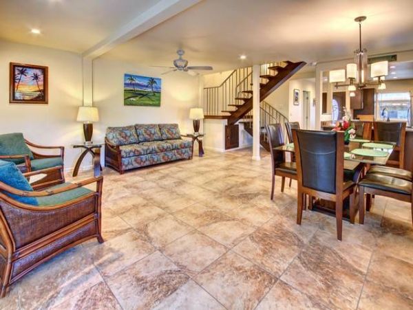 Lahaina Vacation Condo on Beach- Two Bedrooms Three Bathroom