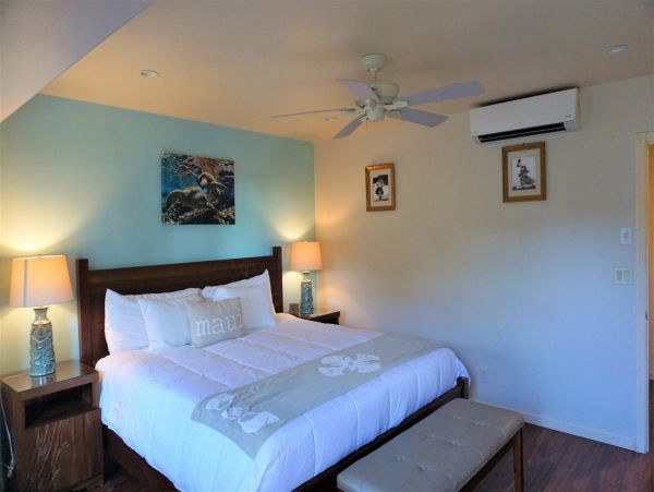 Lahaina Vacation Condo on Beach- Two Bedrooms Three Bathroom
