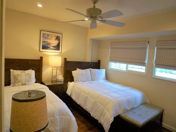 Lahaina Vacation Condo on Beach- Two Bedrooms Three Bathroom