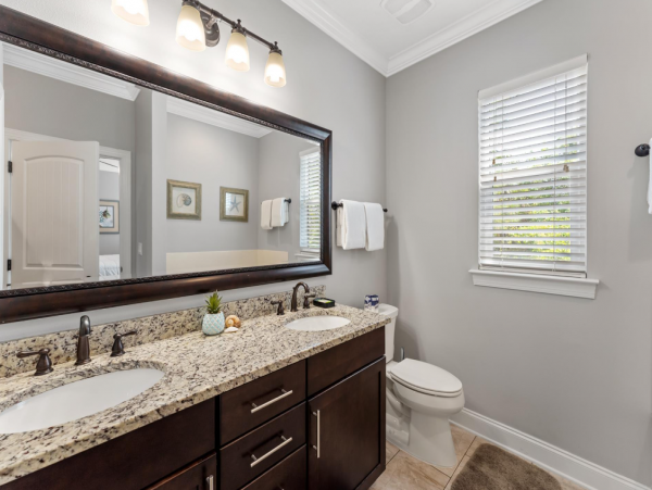 Four Bedroom Rental Sleeps 12 Guests in Destin