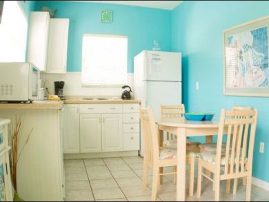 Kitchen & Dining Area Kitchen & Dining Area