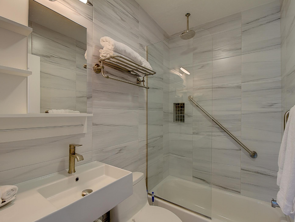 Lovely 2 Bedroom Siesta Key Condo