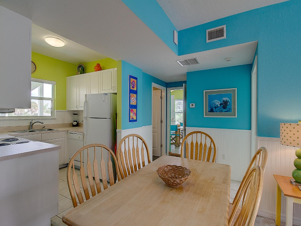 Lovely 2 Bedroom Siesta Key Condo
