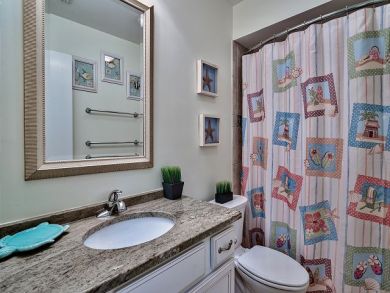 Miramar Beach Vacation Condo sleeps 7