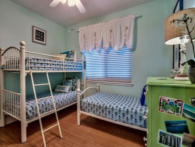 Miramar Beach Vacation Condo sleeps 7