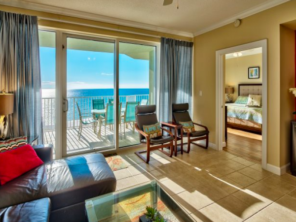 Panama Beach Vacation Condo Sleeps Ten Guests.