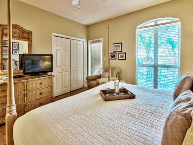 Destin Beach Home Vacation Rental with Three Bedrooms- 10 Destin Beach Home Vacation Rental with Three Bedrooms- 10