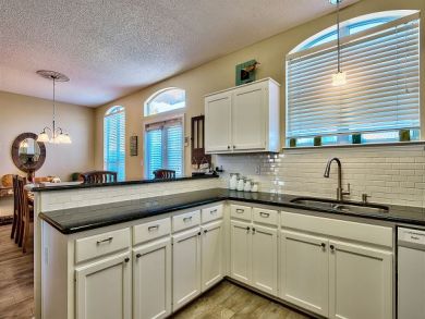 Destin Beach Home Vacation Rental with Three Bedrooms- 10 Destin Beach Home Vacation Rental with Three Bedrooms- 10