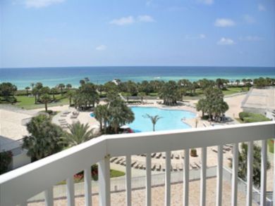 Destin Beachfront Two Bedroom Rental  with Gulf Views