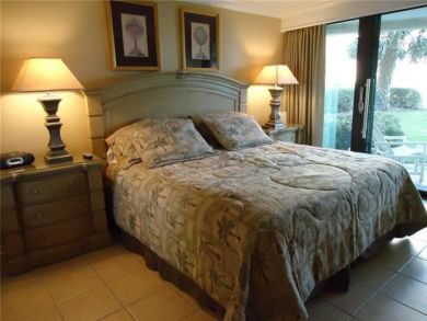 Masterbedroom - King bed