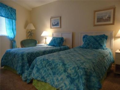 Bedroom - Twin beds