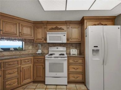 Equipped kitchen Equipped kitchen