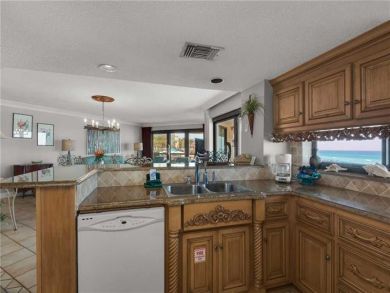 Equipped kitchen Equipped kitchen