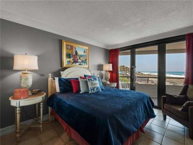 Bedroom - King bed Bedroom - King bed