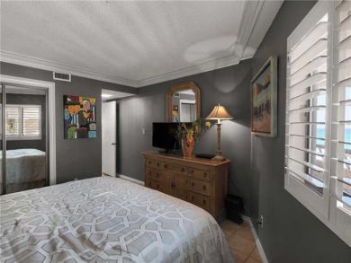 Bedroom - King bed Bedroom - King bed