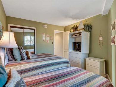 Bedroom - Queen and Twin beds