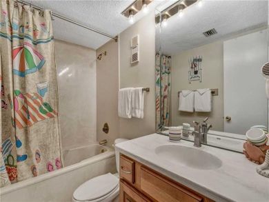 Bathroom - Shower in tub
