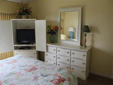 Bedroom - King bed