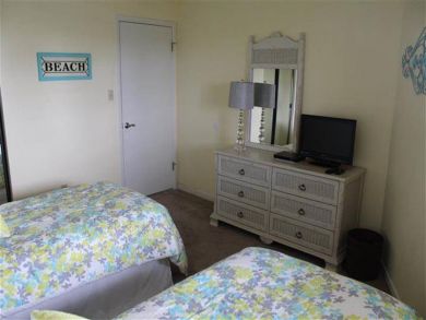 Bedroom - Twin beds