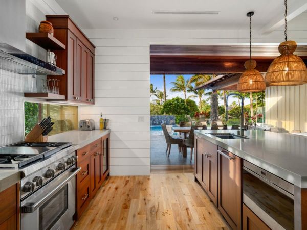 Luxury Kauai Vacation Rentals 4-Bedroom Poipu Vacation Home with Pool