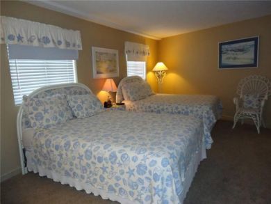 Bedroom - Queen beds