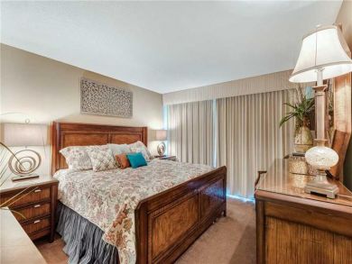 Master bedroom - King bed