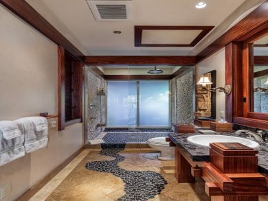Luxury Vacation Estate with Ocean Views Pure Luxury!