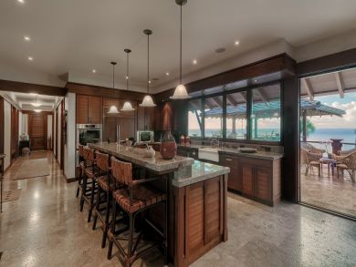 Luxury Vacation Estate with Ocean Views Pure Luxury!